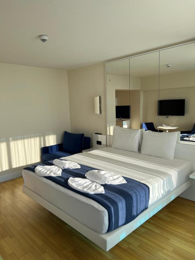 باتومي Orbi City Aparthotel Black Sea View المظهر الخارجي الصورة