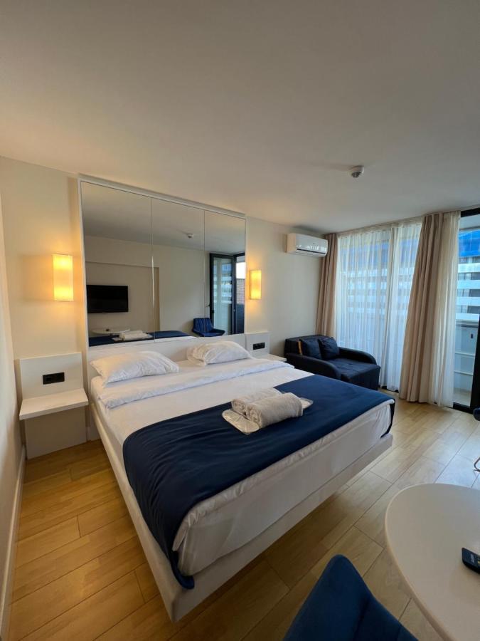 باتومي Orbi City Aparthotel Black Sea View المظهر الخارجي الصورة