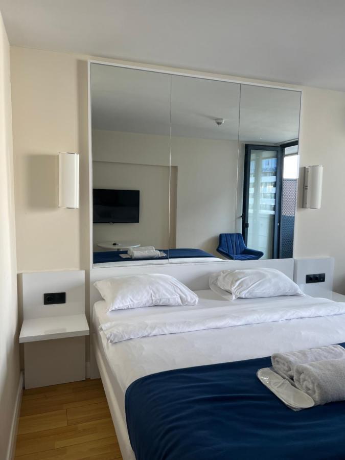 باتومي Orbi City Aparthotel Black Sea View المظهر الخارجي الصورة