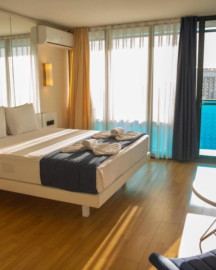 باتومي Orbi City Aparthotel Black Sea View المظهر الخارجي الصورة