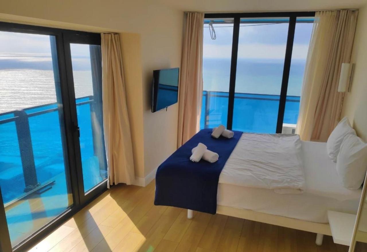 باتومي Orbi City Aparthotel Black Sea View المظهر الخارجي الصورة
