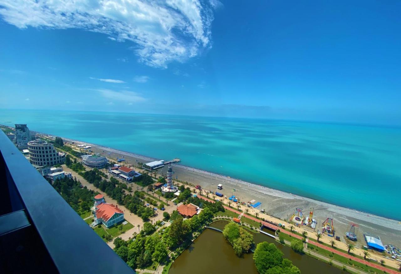 باتومي Orbi City Aparthotel Black Sea View المظهر الخارجي الصورة