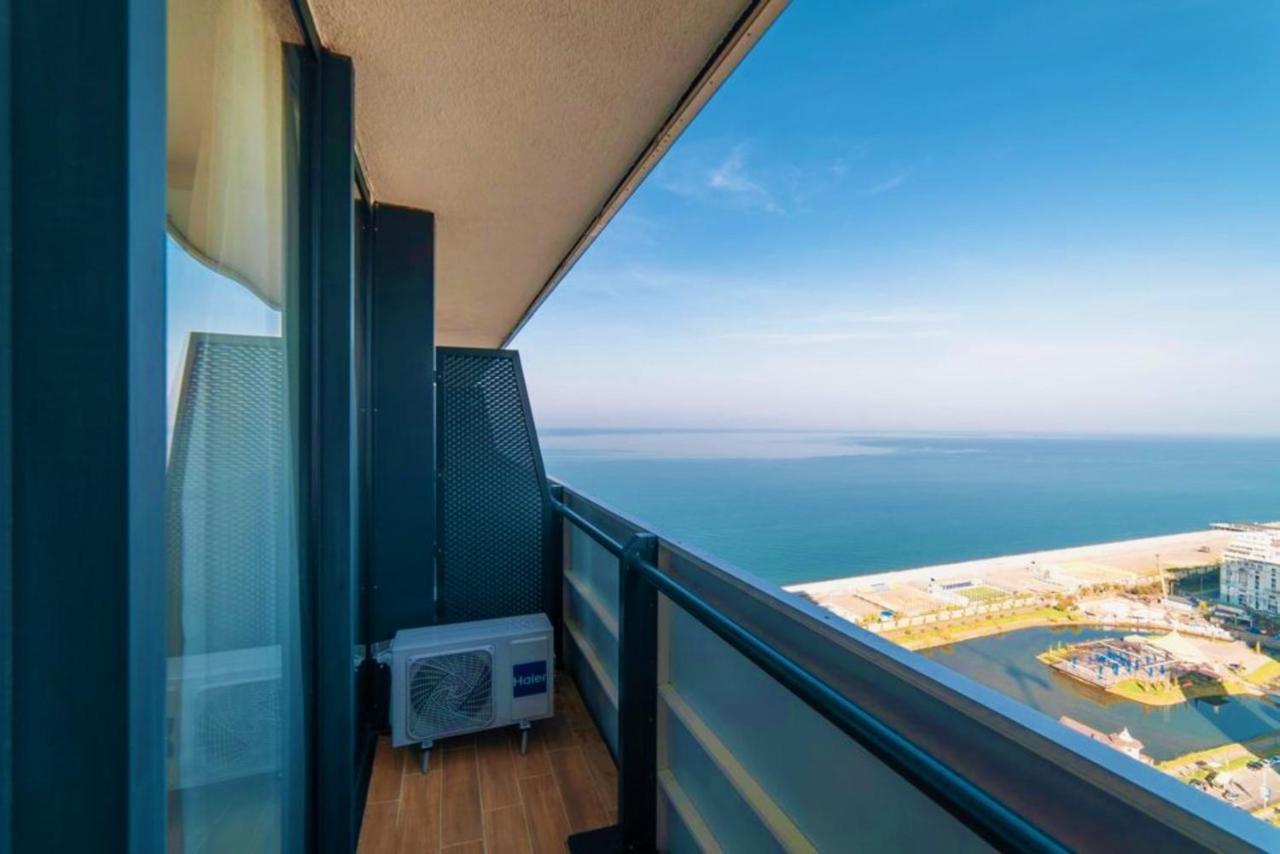 باتومي Orbi City Aparthotel Black Sea View المظهر الخارجي الصورة