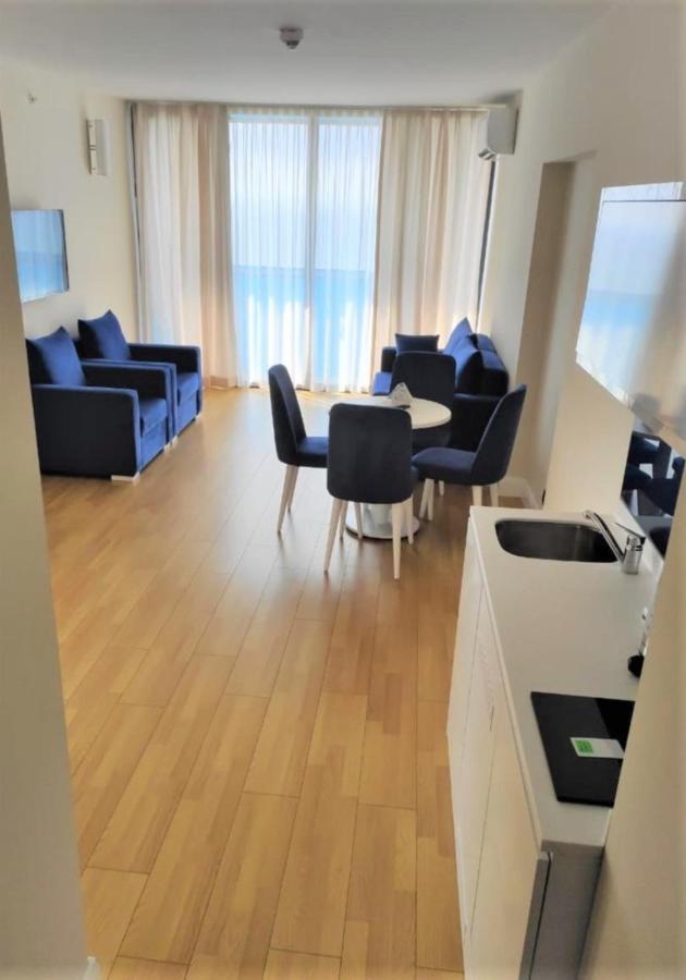باتومي Orbi City Aparthotel Black Sea View المظهر الخارجي الصورة