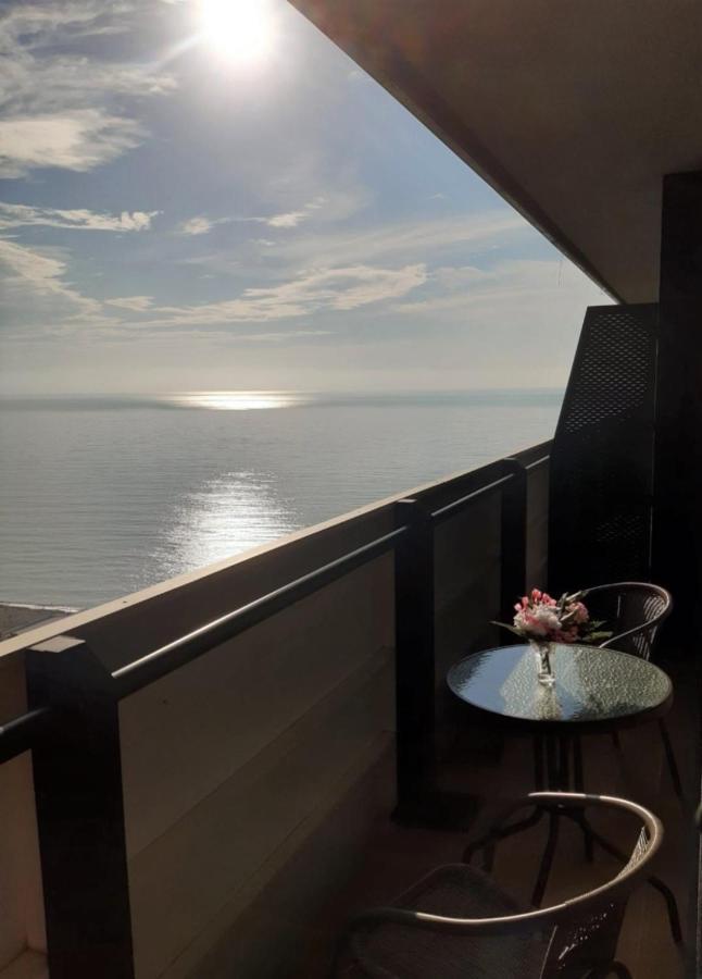 باتومي Orbi City Aparthotel Black Sea View المظهر الخارجي الصورة